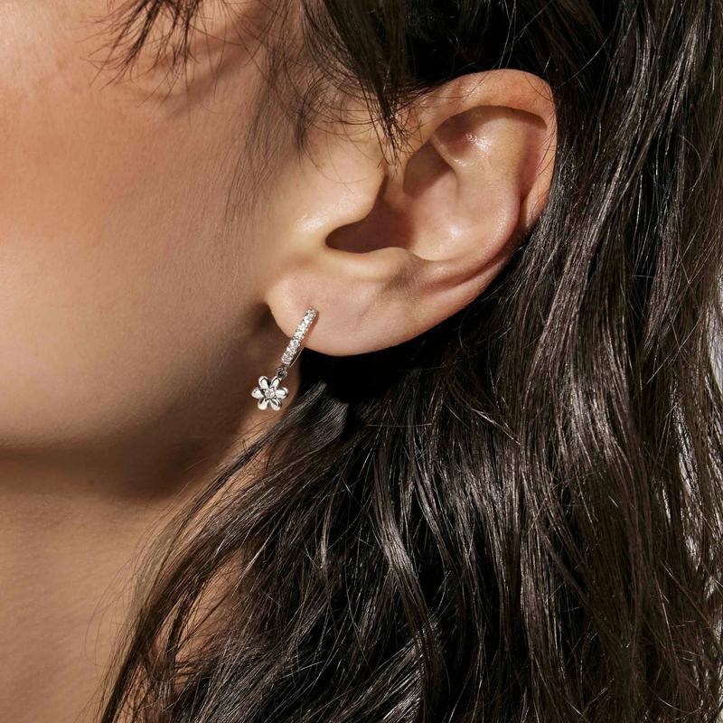 Nomination Petit Sparkle Silver Flower Hoop Earrings - Image 2